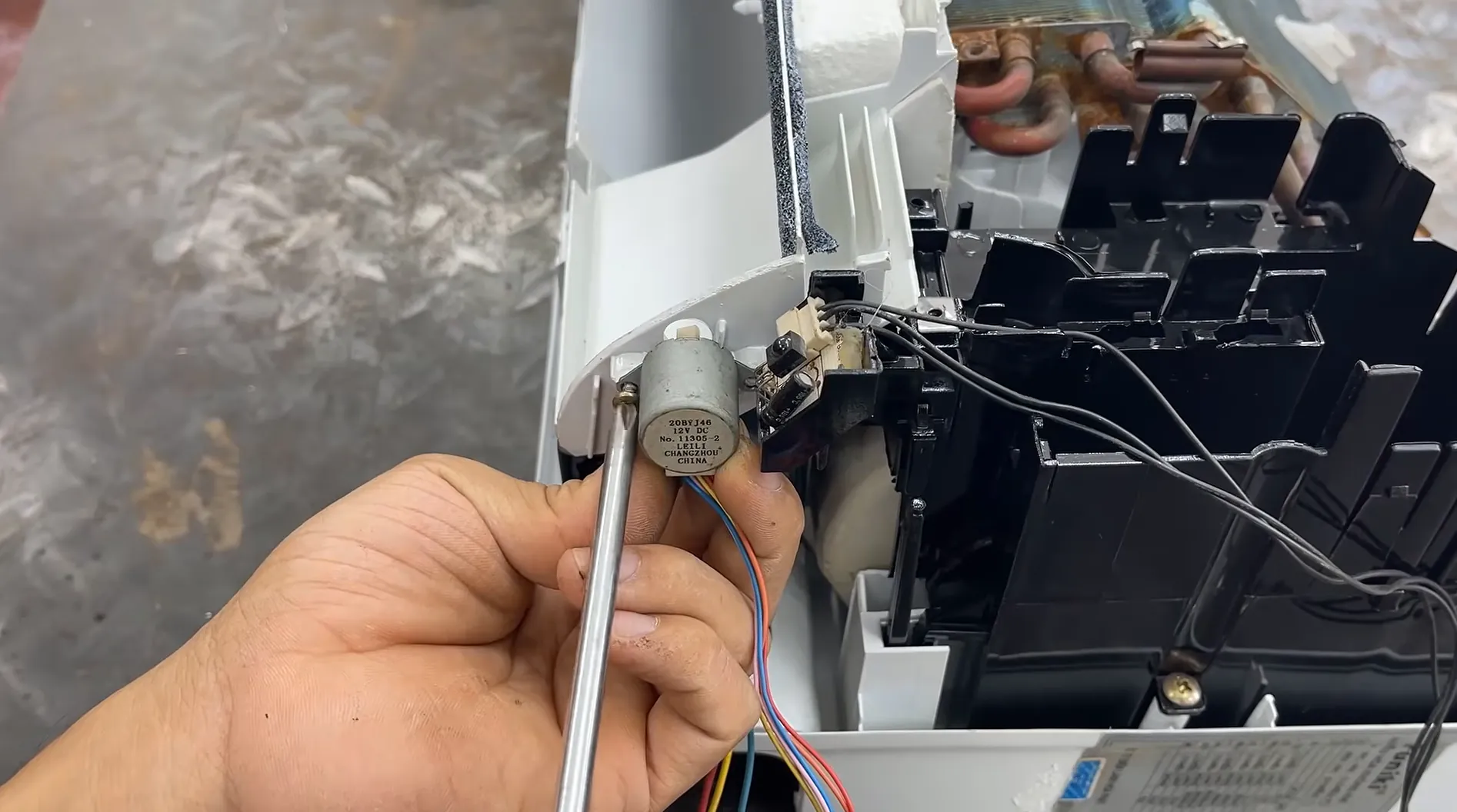 Expert aircond setup and installation service for a home in Kuala Lumpur