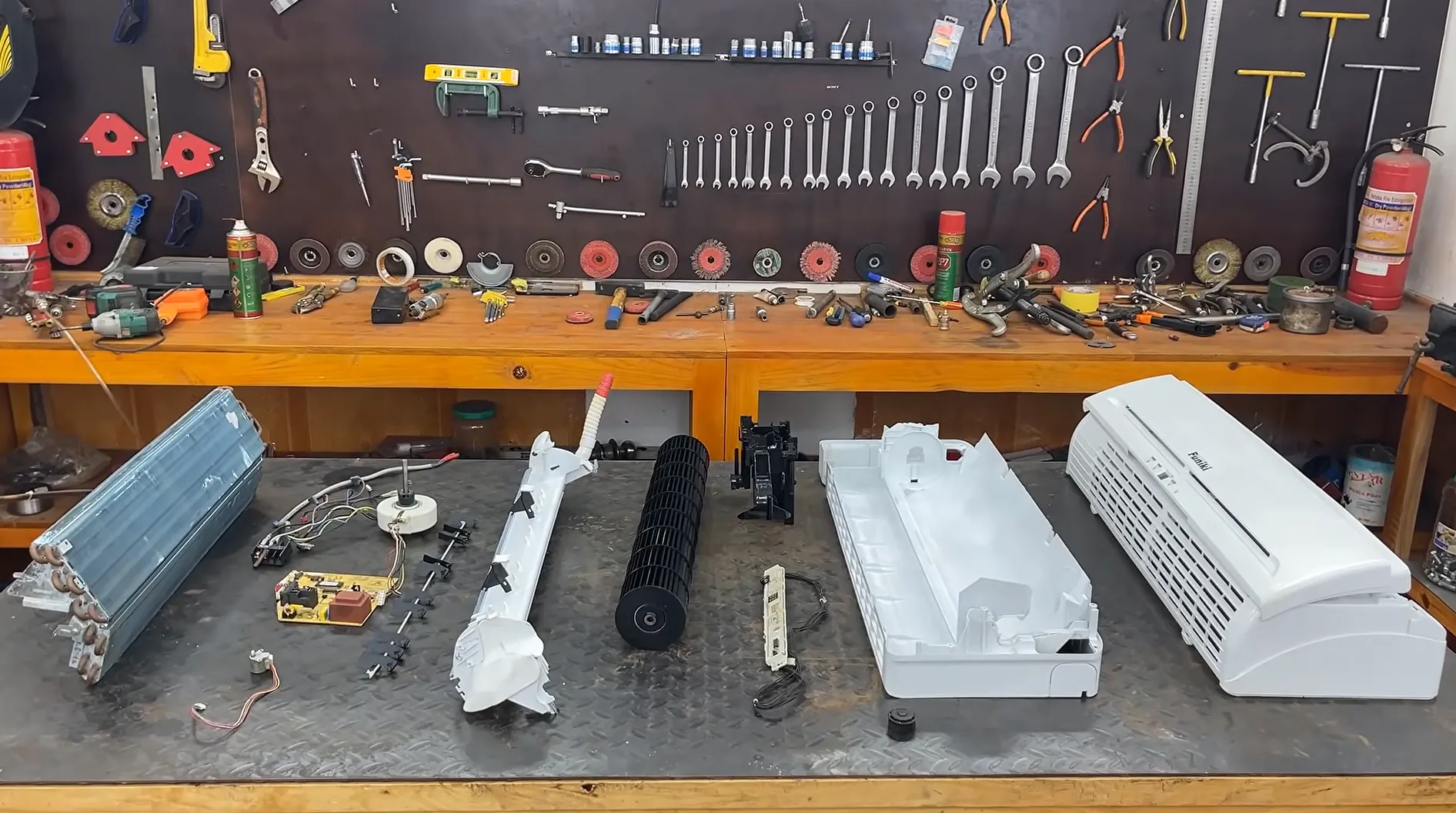 Detailed aircond repair and troubleshooting service in Kuala Lumpur