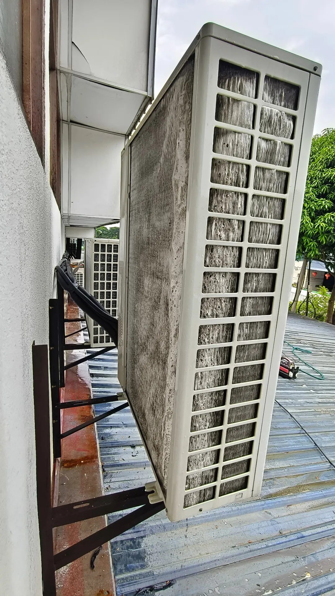 Professional aircond servicing and perfect home services aircond in Kuala Lumpur